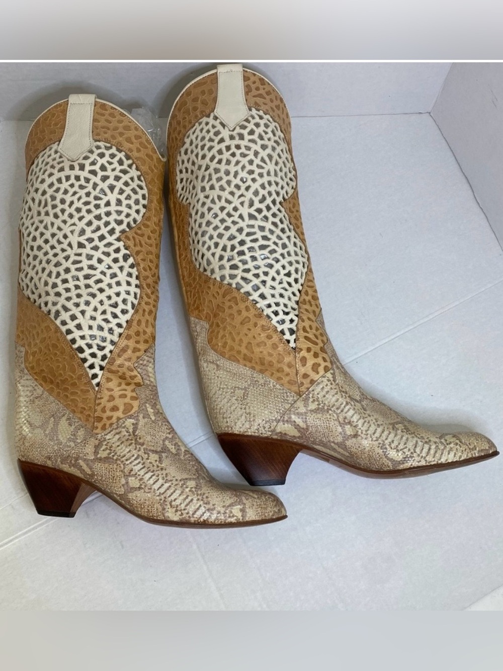Kenneth Cole Tan and Cream Heeled Leather Boots Size 8 1/2